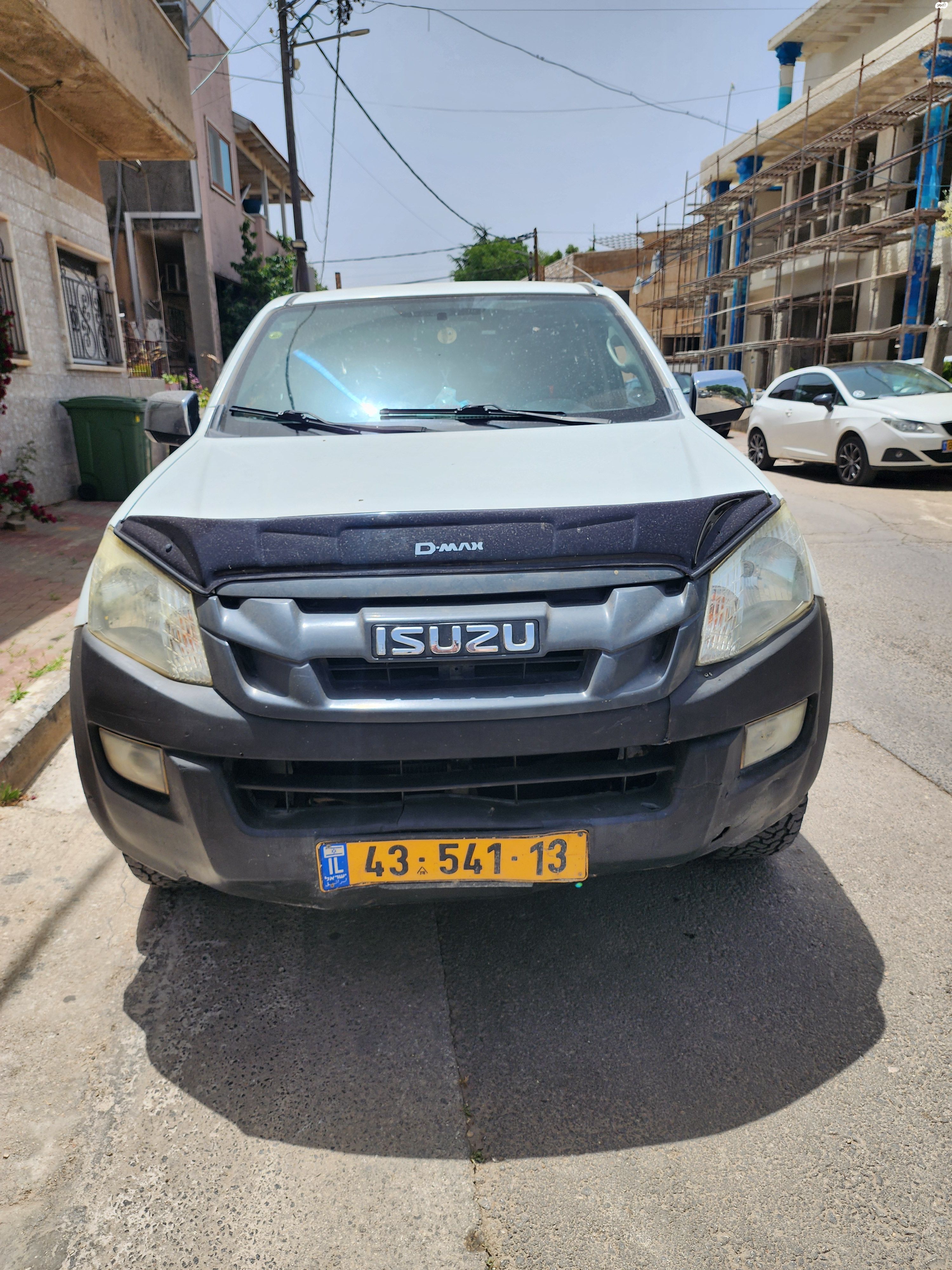 מודעת רכב איסוזו די-מקס