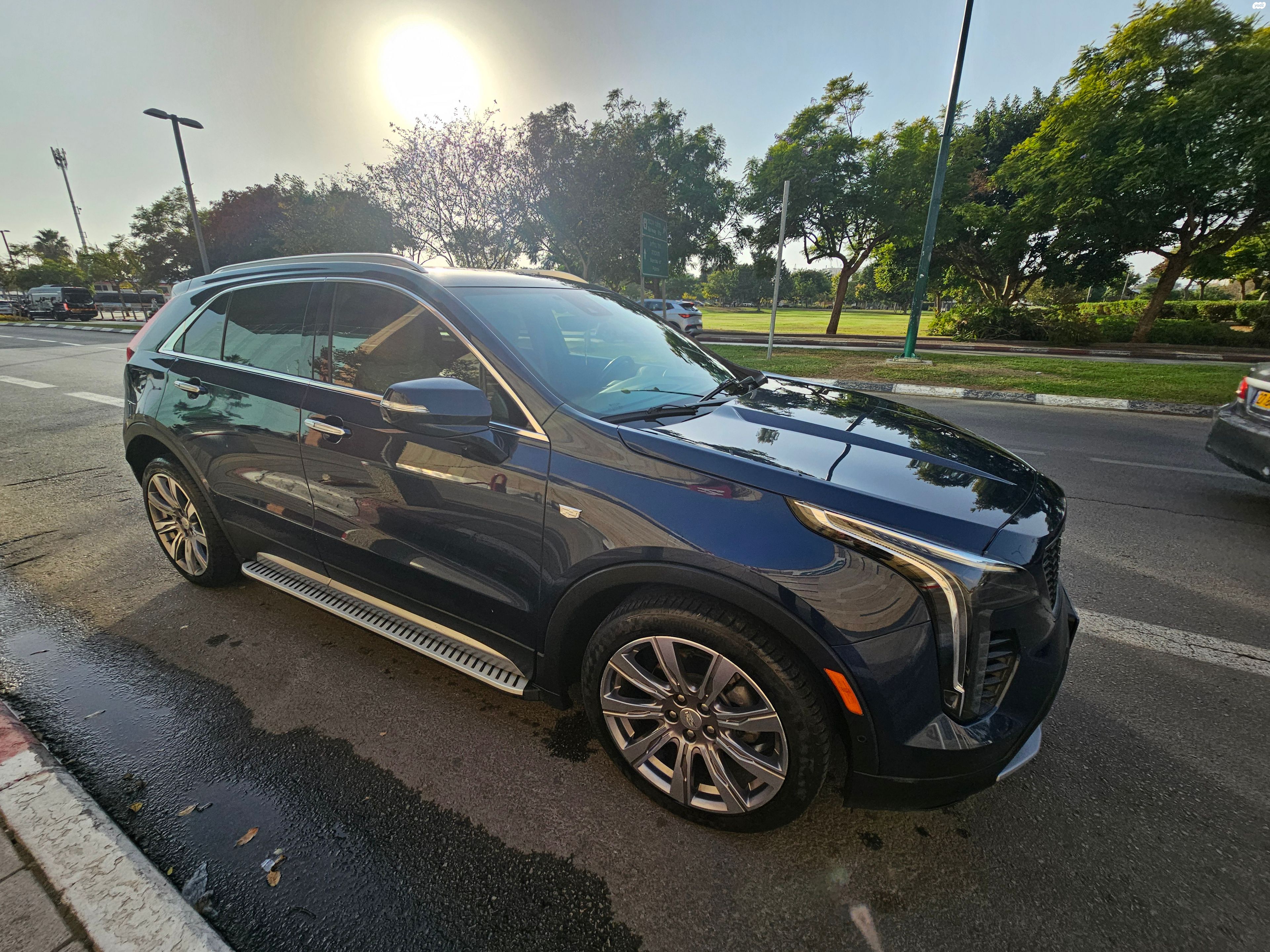 מודעת רכב קאדילק XT4