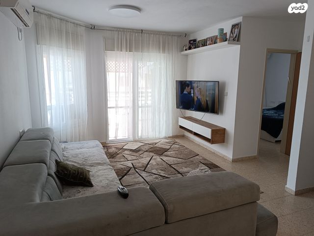 כרכום 18