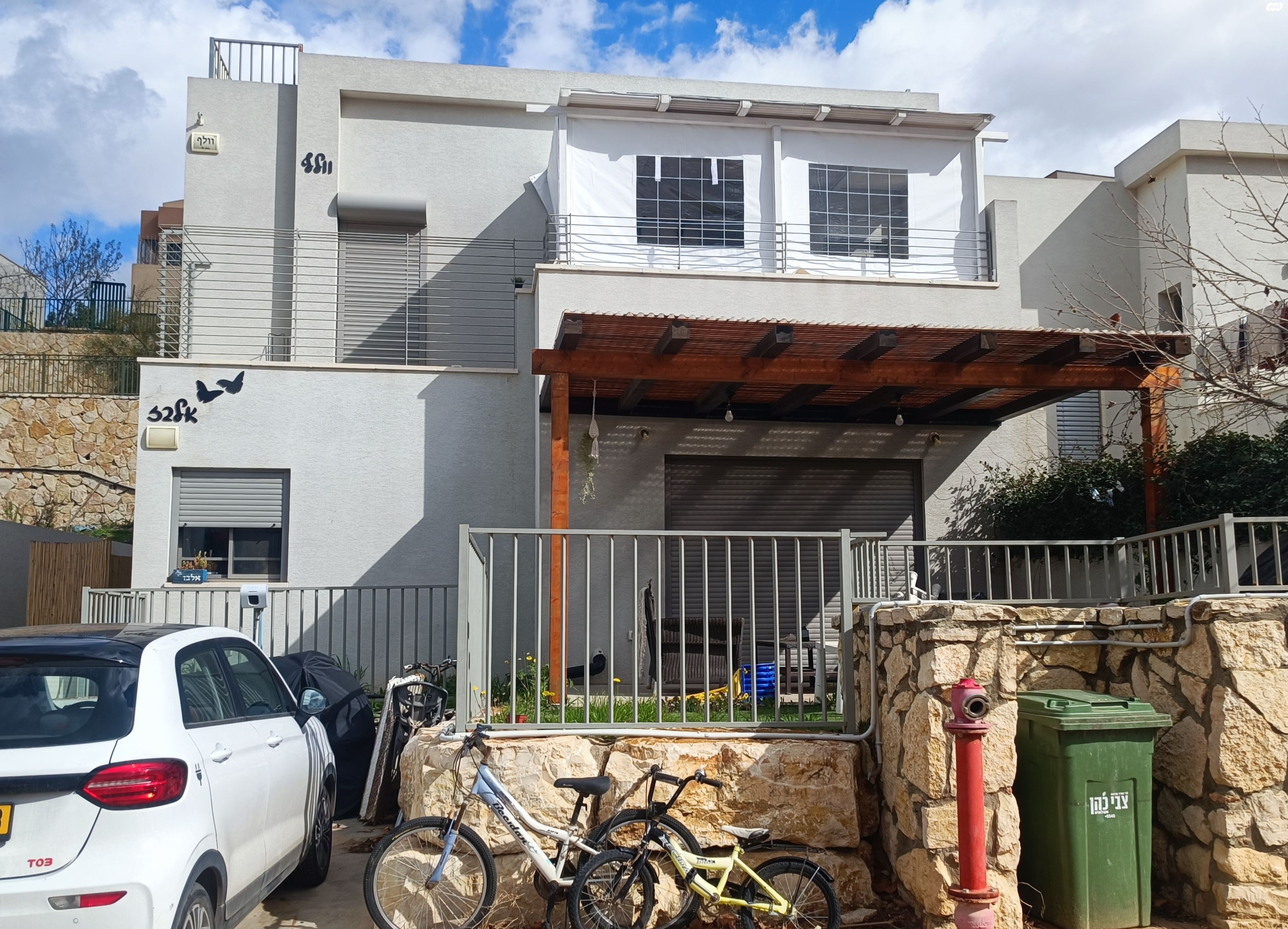 הזית 1