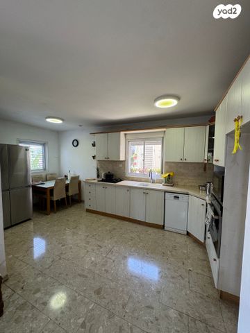 דירת גן, כליל החורש, הנחלים, מודיעין מכבים רעות