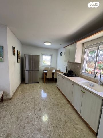 דירת גן, כליל החורש, הנחלים, מודיעין מכבים רעות