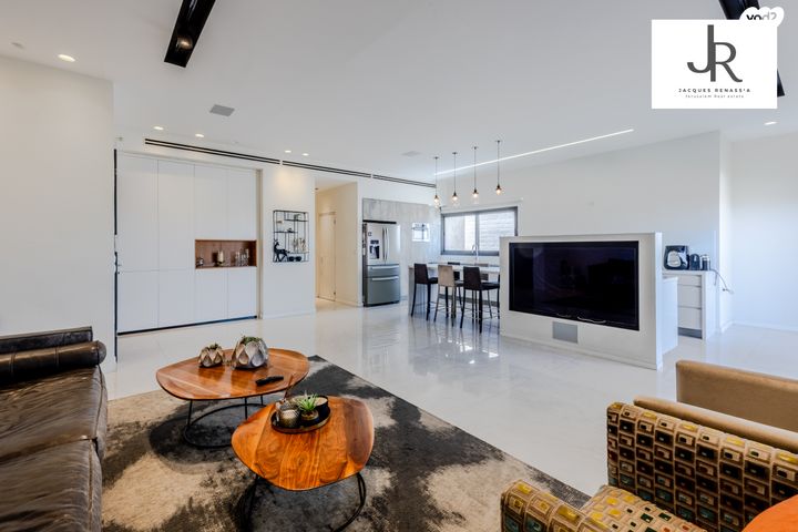 גג/ פנטהאוז, עמנואל זיסמן, חומת שמואל, הר חומה, ירושלים