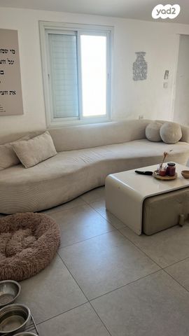 גג/ פנטהאוז, אחד העם, רמב"ם, ראשון לציון