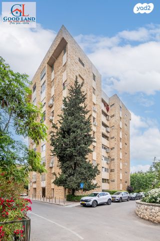 דירה, שדרות הרצל 114, בית הכרם, רמת בית הכרם, ירושלים