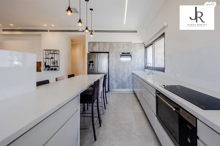 גג/ פנטהאוז, עמנואל זיסמן, חומת שמואל, הר חומה, ירושלים