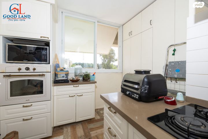 דירה, שדרות הרצל 114, בית הכרם, רמת בית הכרם, ירושלים