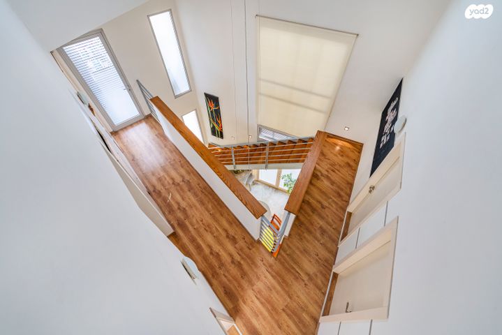 דו משפחתי, להבות חביבה