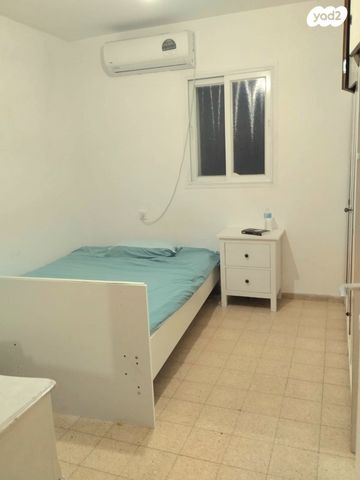 דירה, אסף שמחוני, אחדות, פתח תקווה