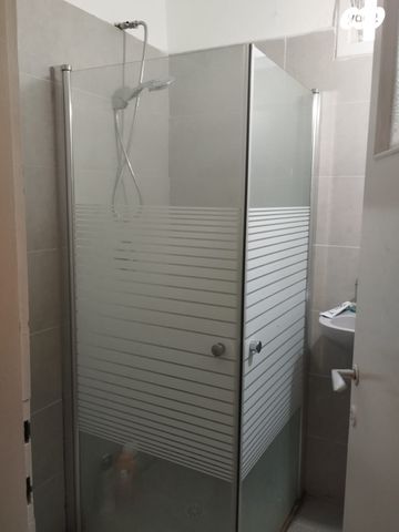 דירה, אסף שמחוני, אחדות, פתח תקווה