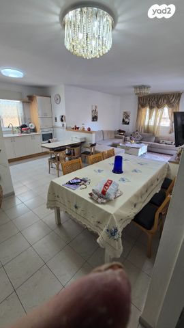 דירת גן, שלום עליכם, קרית אתא