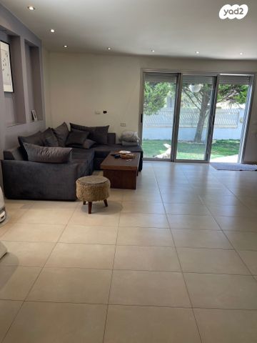 בית פרטי/ קוטג', סמטת ירמוך, הותיקה, קרית אונו