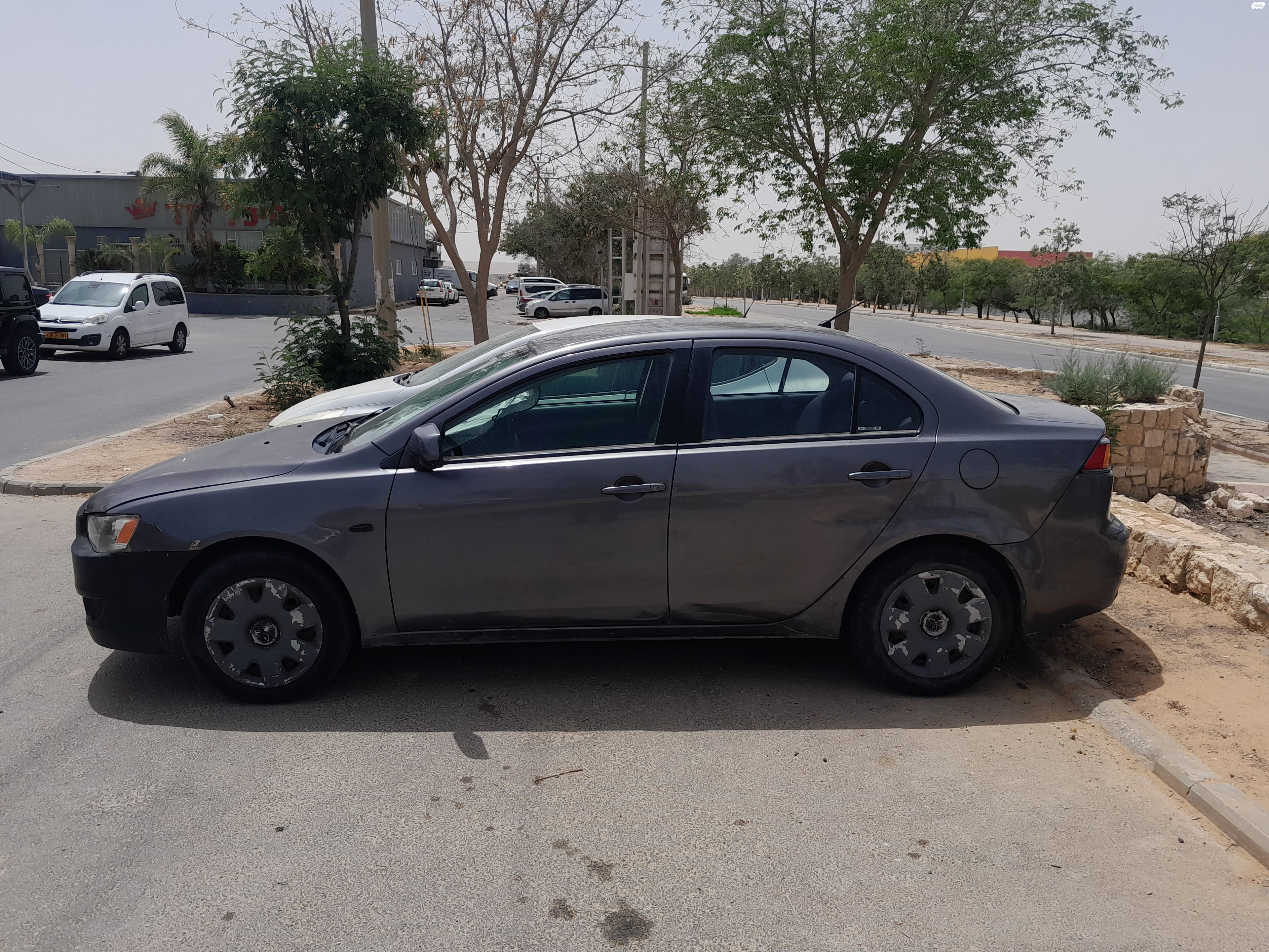 מודעת רכב מיצובישי לנסר