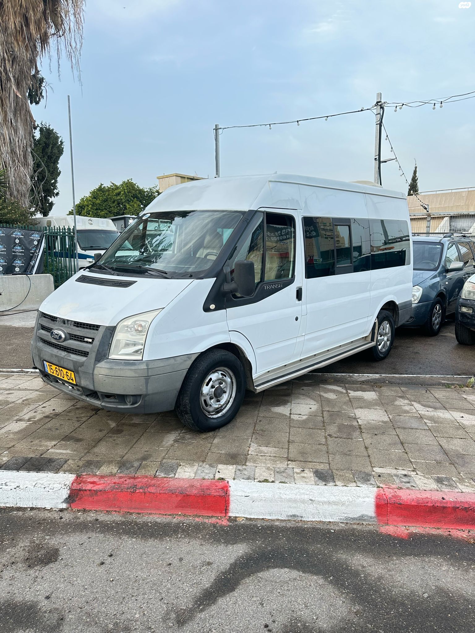 מודעת רכב פורד טרנזיט