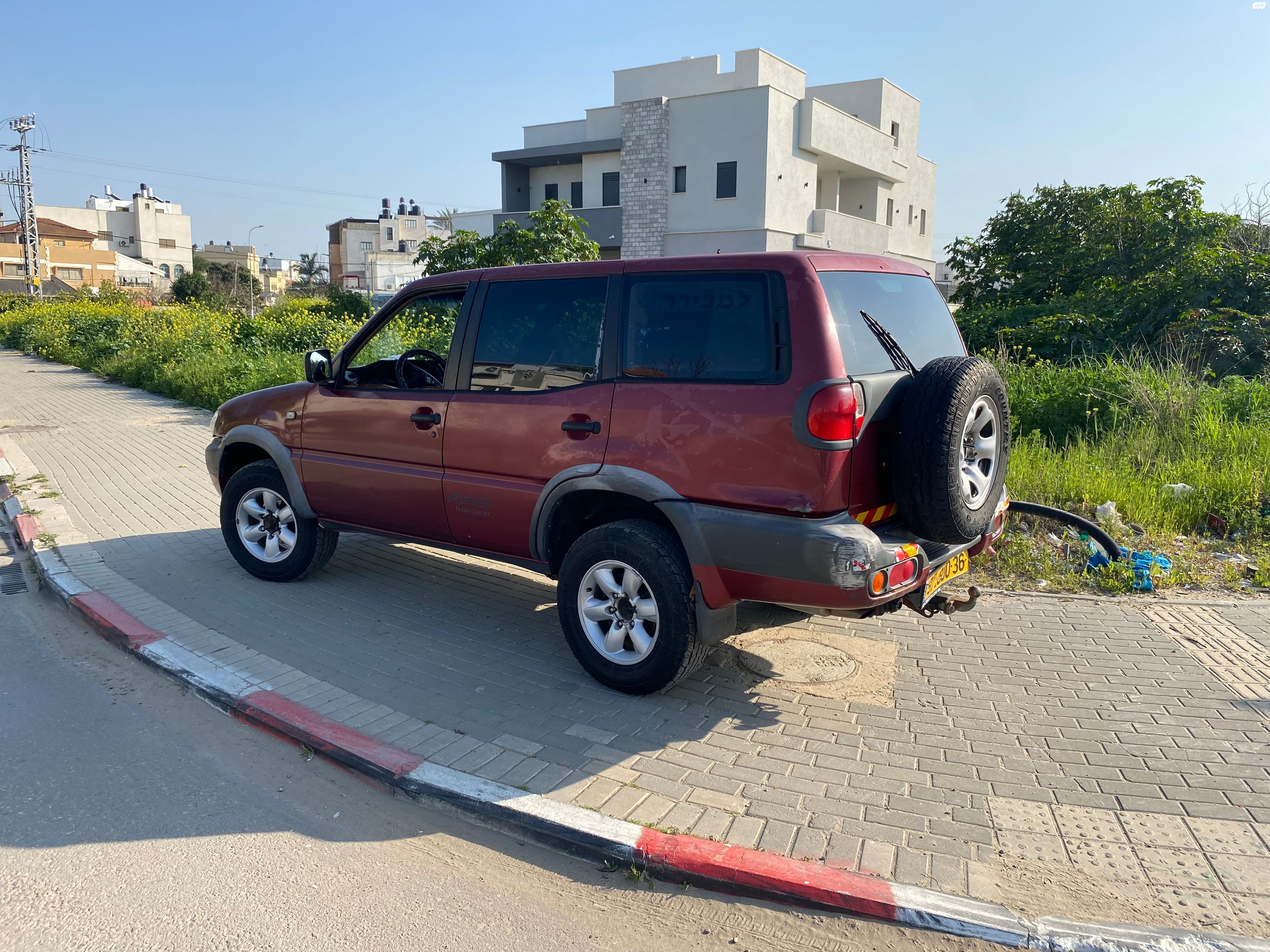 מודעת רכב ניסאן טראנו