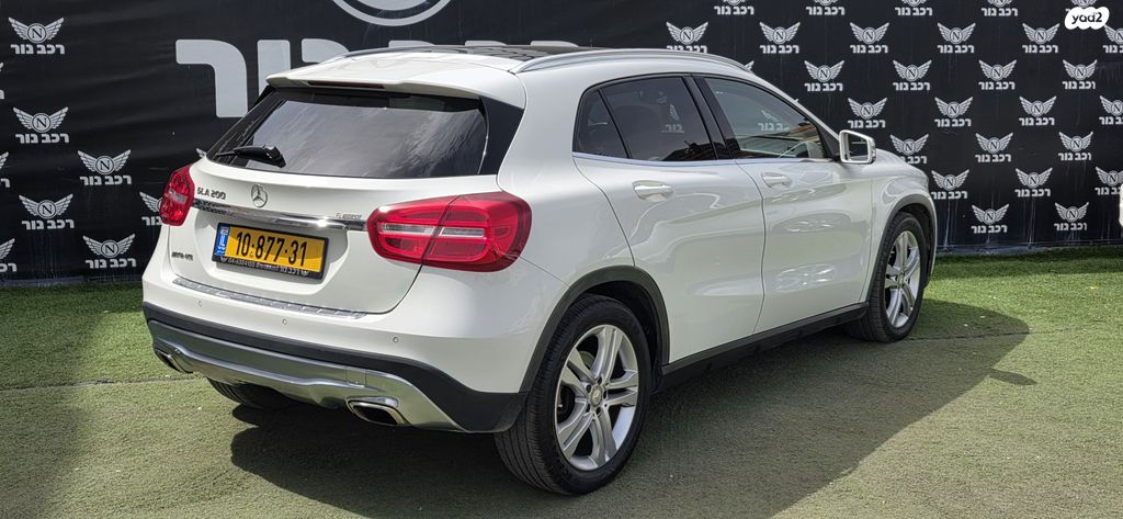מרצדס-בנץ GLA
