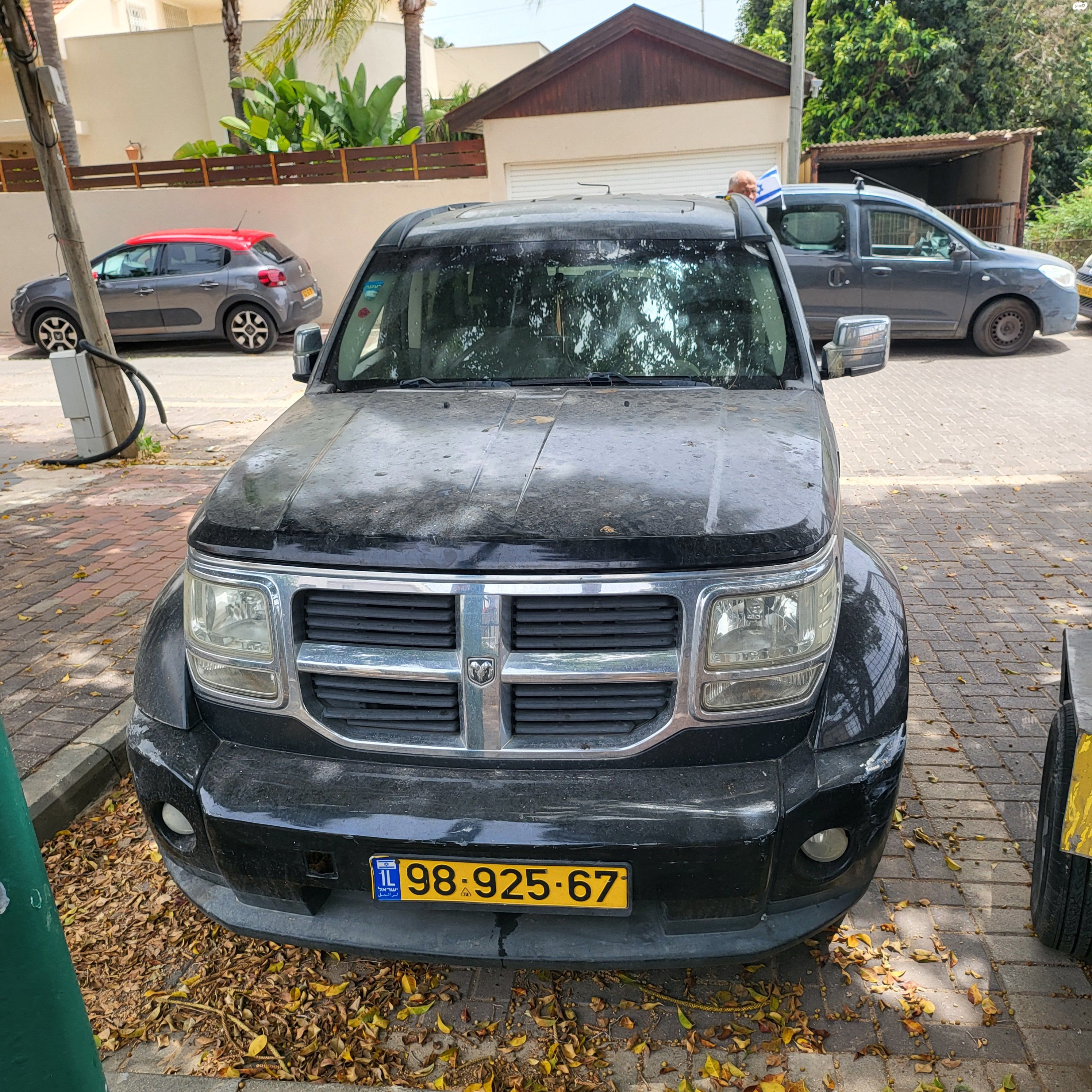 מודעת רכב דודג' ניטרו