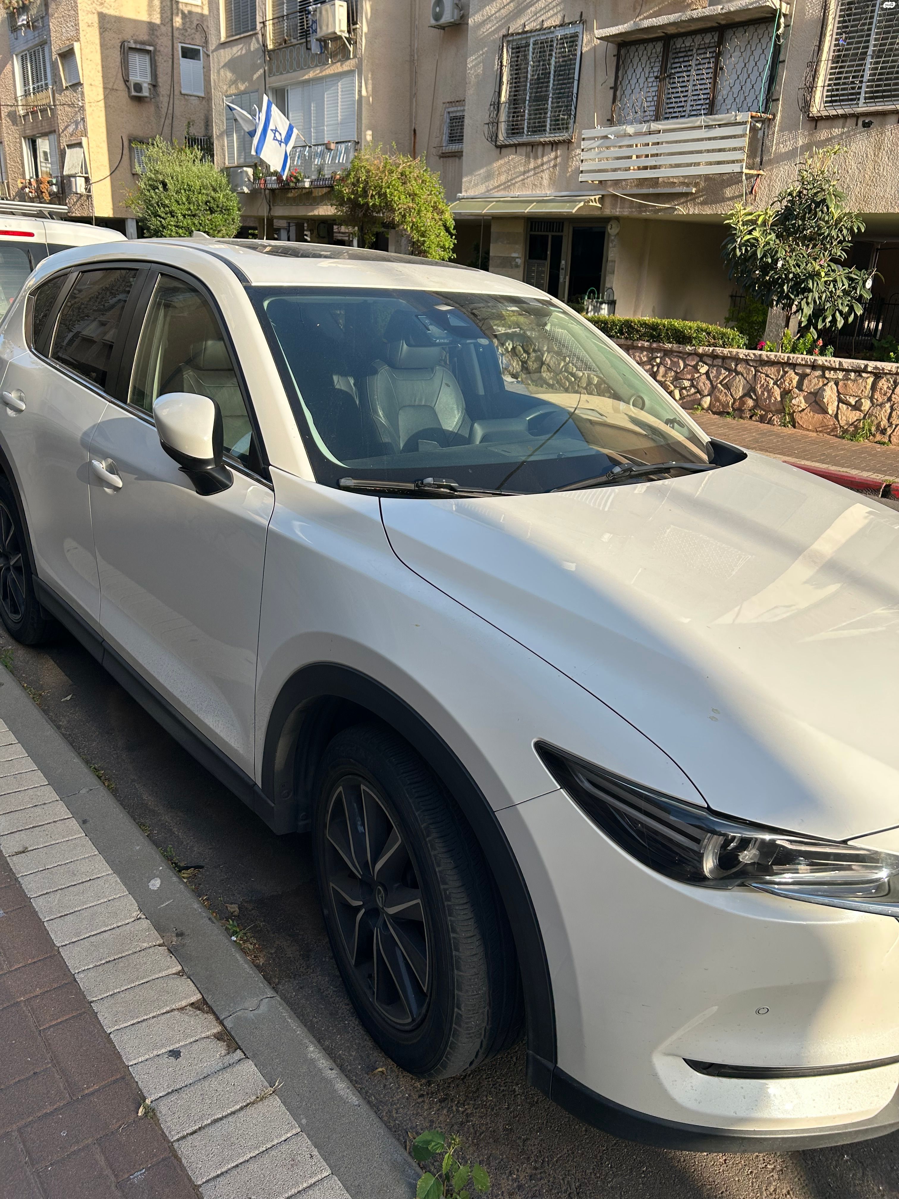 מודעת רכב מאזדה CX-5