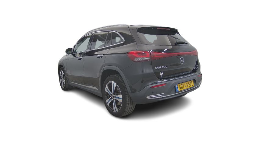 מרצדס-בנץ EQA