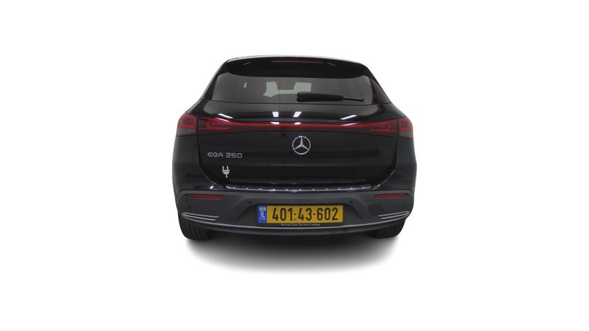 מרצדס-בנץ EQA