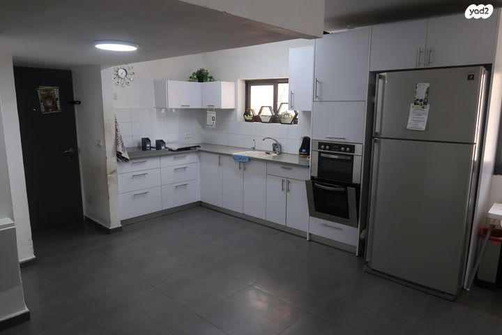 דו משפחתי, יעקב דורי 4, מרכז עפולה עלית, עפולה