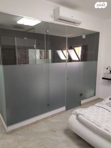 גג/ פנטהאוז, הפלמ"ח, עמידר, בת ים