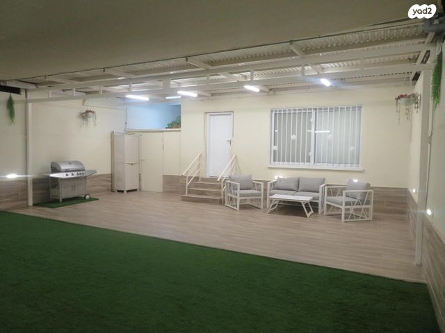 דירת גן, שדרות שלמה המלך 31, ממשלתית, לוד