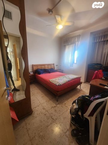 דירה, רש"י, נחלת גנים, רמת גן