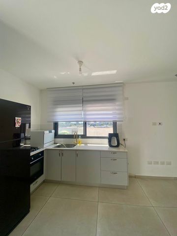 גג/ פנטהאוז, דרום מערב ותיק, בת ים