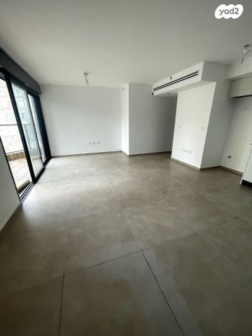 דירה, סוקולוב, רוטשילד עצמאות, בת ים