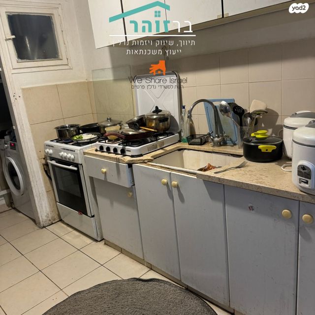 חומה ומגדל 