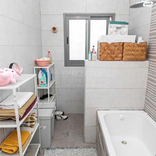 דירה, מעלות הבוצרים 8, מרכז הכרמל, חיפה