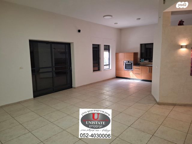 בית פרטי/ קוטג', כפר ראש הנקרה