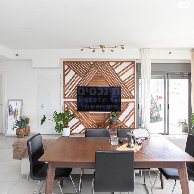 דירה, מעלות הבוצרים 8, מרכז הכרמל, חיפה