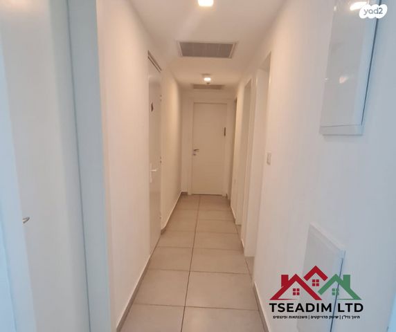 דירה, נאות שמיר, רמלה