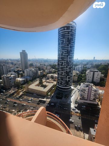 דירה, רש"י, נחלת גנים, רמת גן