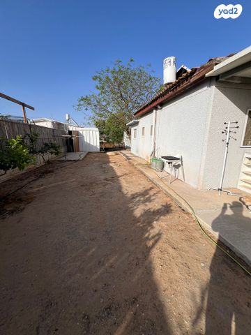 בית פרטי/ קוטג', החרוב, צוחר, צוחר