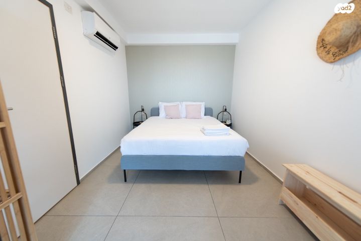 דירה, עין דור, שער פלמר, תחנת רכבת השמונה, חיפה