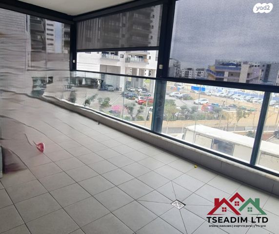 דירה, נאות שמיר, רמלה