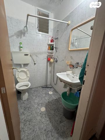 דירה, הפרטיזנים, קרית ביאליק