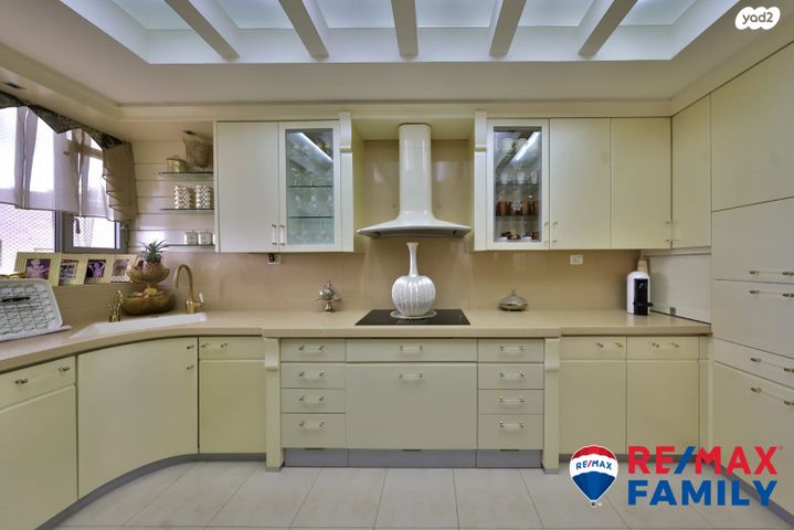 גג/ פנטהאוז, שדרות הבנים, הפרפר, קרית ביאליק