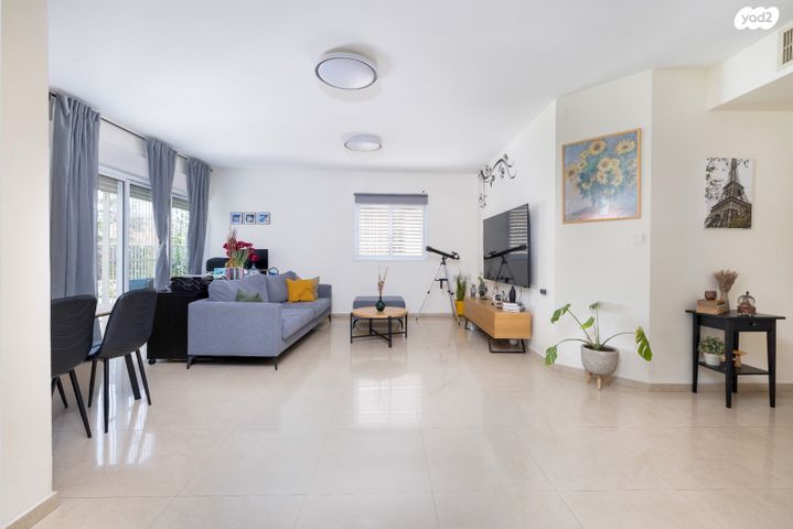 דירה, בתיה מקוב, ד' / מערב מרכז העיר, רחובות