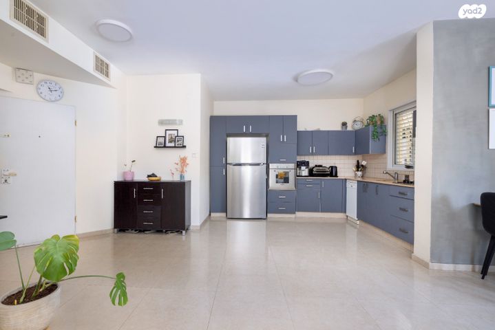 דירה, בתיה מקוב, ד' / מערב מרכז העיר, רחובות