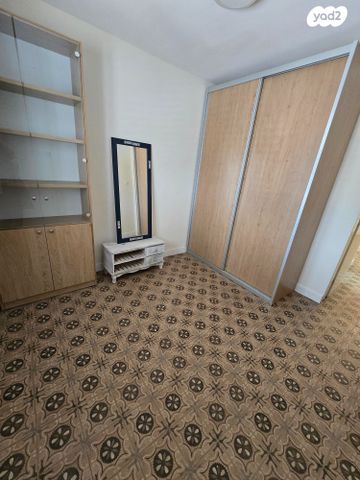 דירה, עלי כותרת, גני אביב, לוד