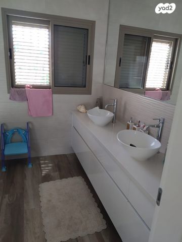 גג/ פנטהאוז, הפלמ"ח, עמידר, בת ים