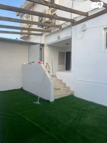 שלום שבזי 
