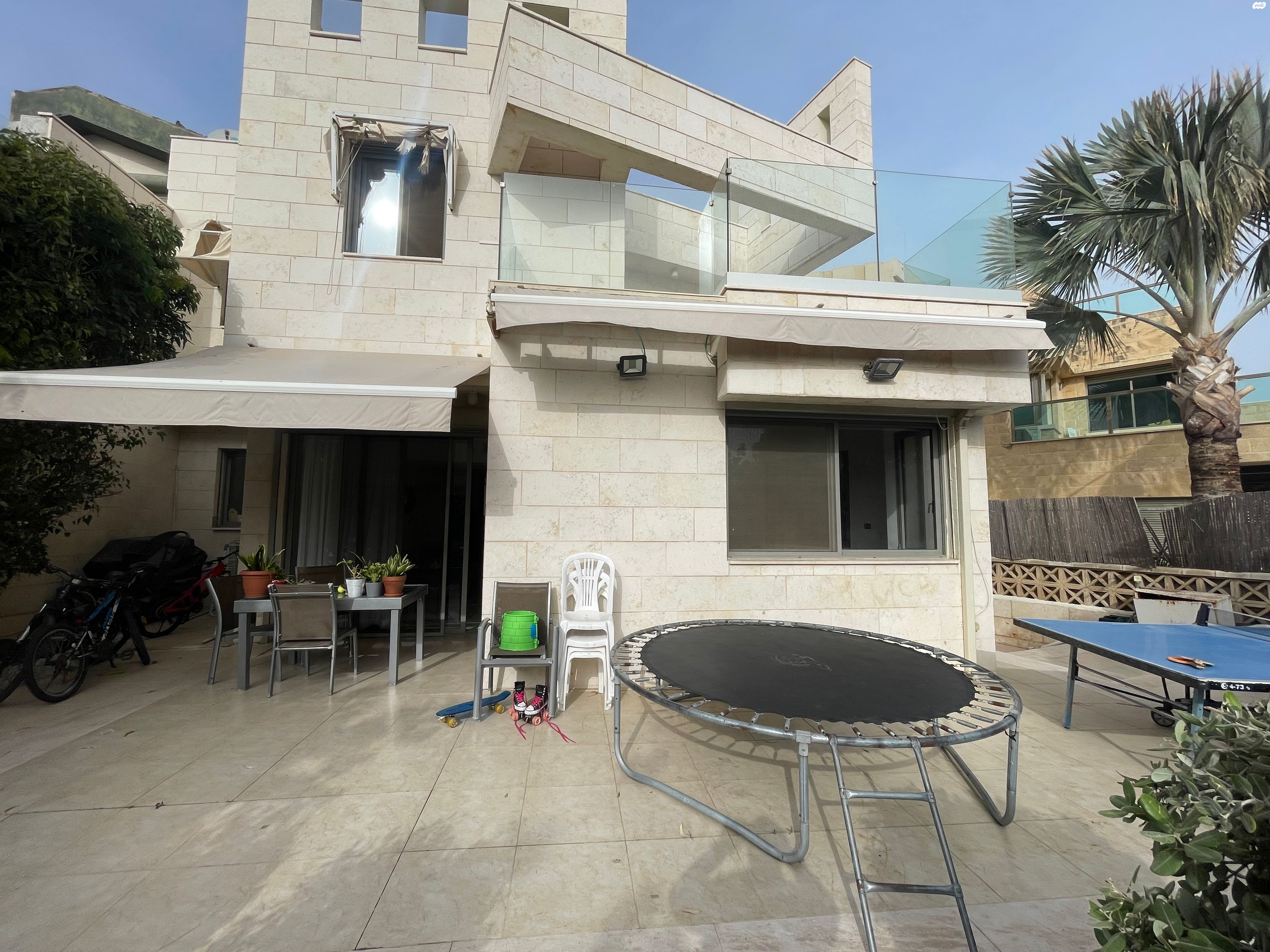 אח"י משגב 