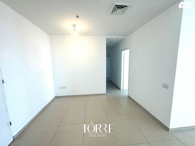 דירה, דרך מנחם בגין 160, מונטיפיורי, הרכבת, תל אביב יפו