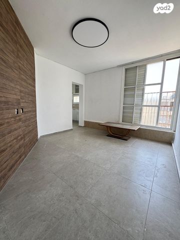 דירה, צור שלום, קרית ביאליק