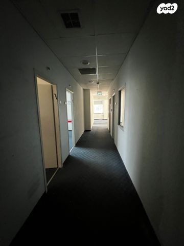 אולמות, חומה ומגדל, מונטיפיורי, הרכבת, תל אביב יפו